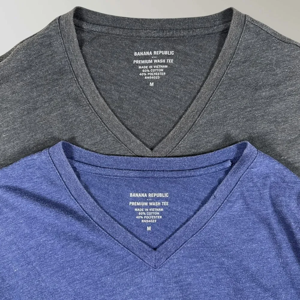 Banana Republic Men's Premium Wash Tee V-Neck Blue Gray Size M - Bundle of 2